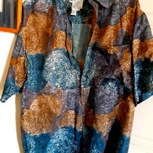 Mrns size S Goouch 100% silk  button down shirt